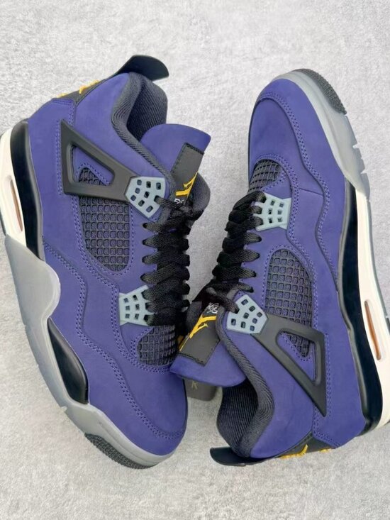 Air Jordan 4 Retro \